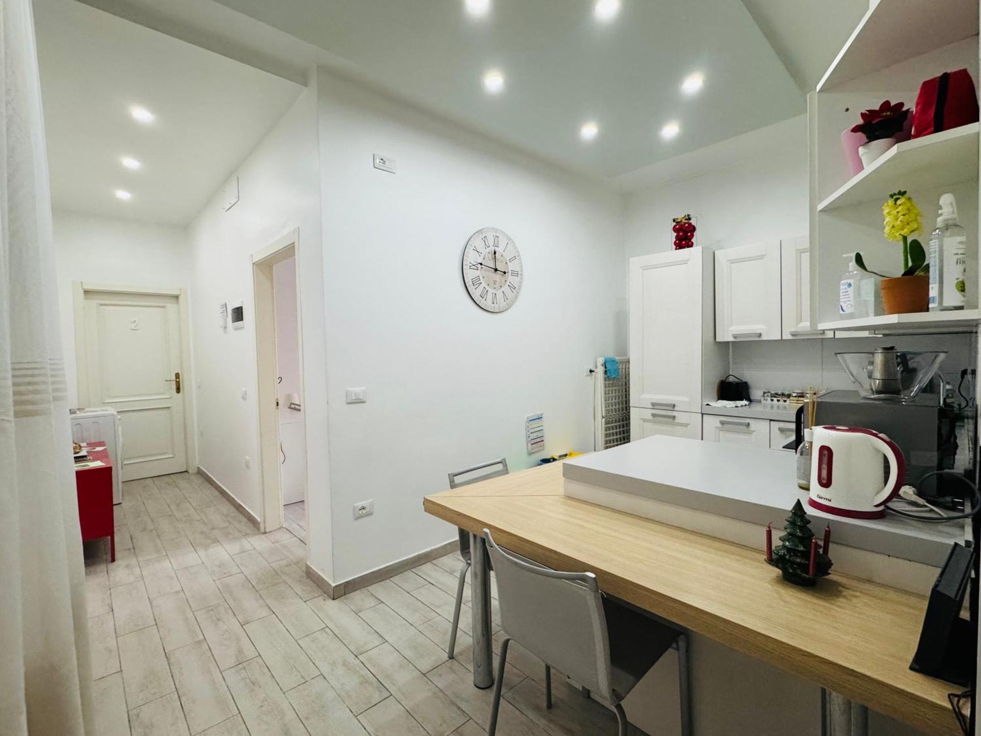 Modern Room With Private Bathroom 特伦托 外观 照片